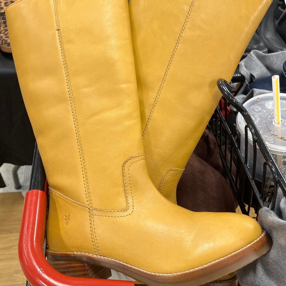 Authentic Frye Leather Campus “Camryn” Boots - Picture 1 of 3